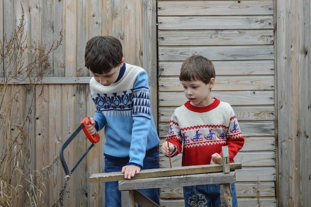 Kleine Handwerker: Kinder spielerisch an Heimwerken heranführen auf baumarktblog24.de